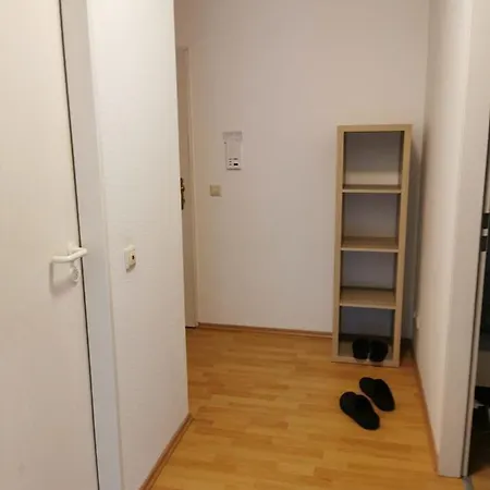 Las- Ruhig Aber Zentral Teilmobliert, Apartment *
