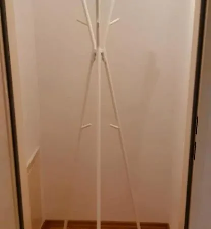 Apartment Las- Ruhig Aber Zentral Teilmobliert, *